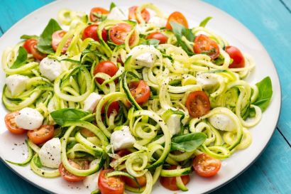gallery-1464039955-delish-summer-salads-caprese-zoodles